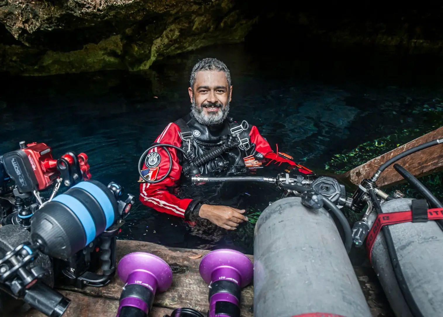 Ricardo Castillo, underwater photographer and published cave-diving contributor